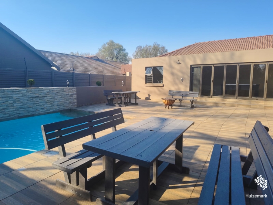 5 Bedroom Property for Sale in Vaalpark Free State